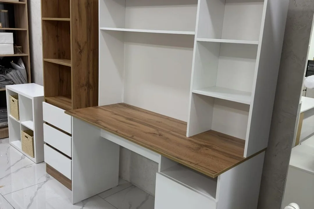 میزتحریر کتابخانه دار دکورآرای مدل DAMT20